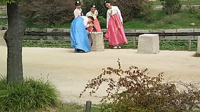 방한객 2년 새 72% 늘었지만 체류 7.8일→6.5일…숙박·식당 지출도 줄어