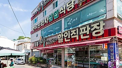 자영업 폐업 97만6000개로 줄었지만…취약 차주 연체율 12.71%