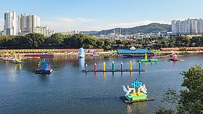 진주 남강유등축제, 시민의 날 10일 가장행렬·드론쇼…개막 첫날 18만5천명